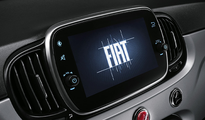 Uconnect 7'' radio DAB with CarPlay/Android Auto